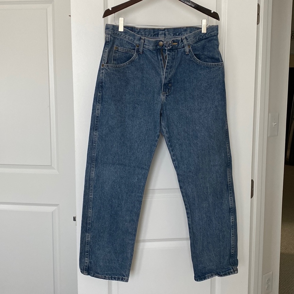 Gently Used Men’s Wrangler Jeans